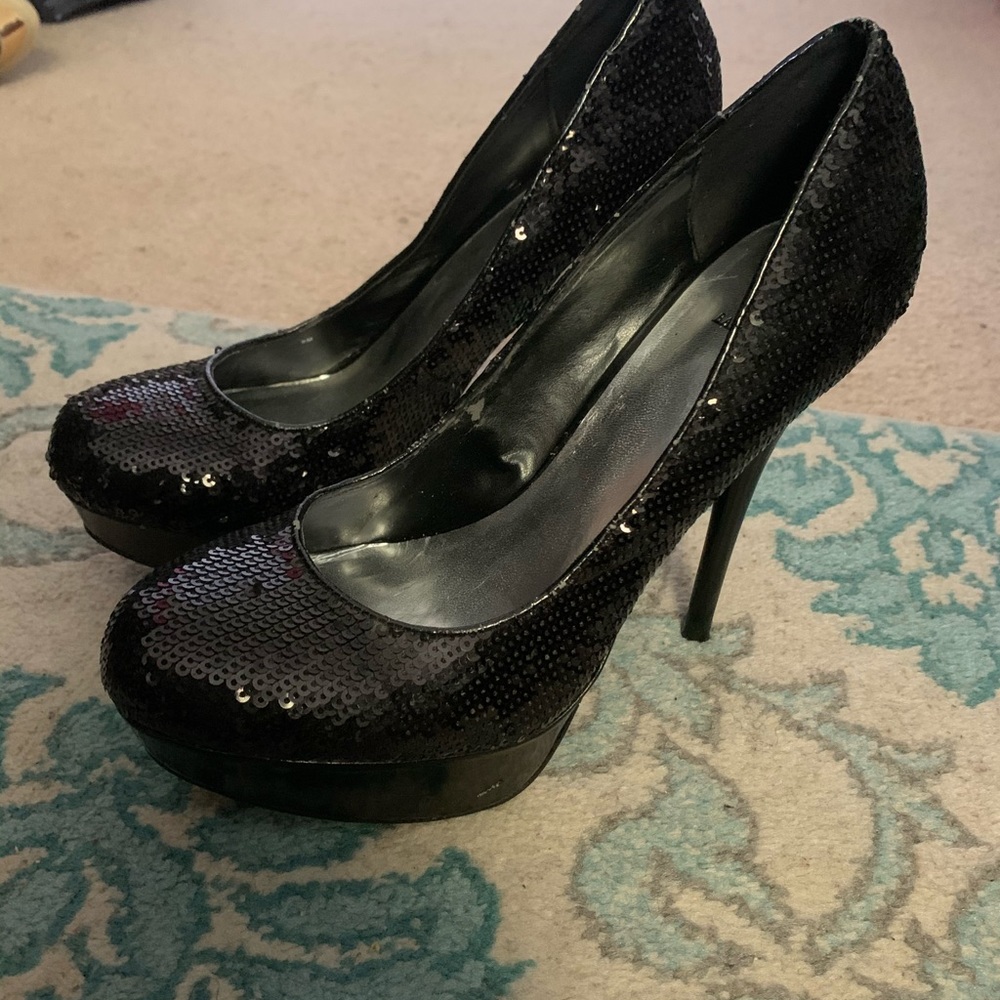 Pumps - Picture 6 of 8